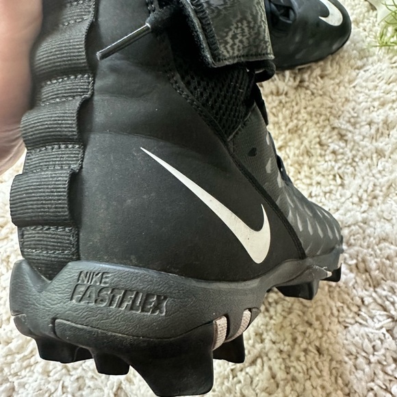 Nike FastFlex alpha cleats sneaker shoe swoosh black & white men’s size … - Picture 5 of 5